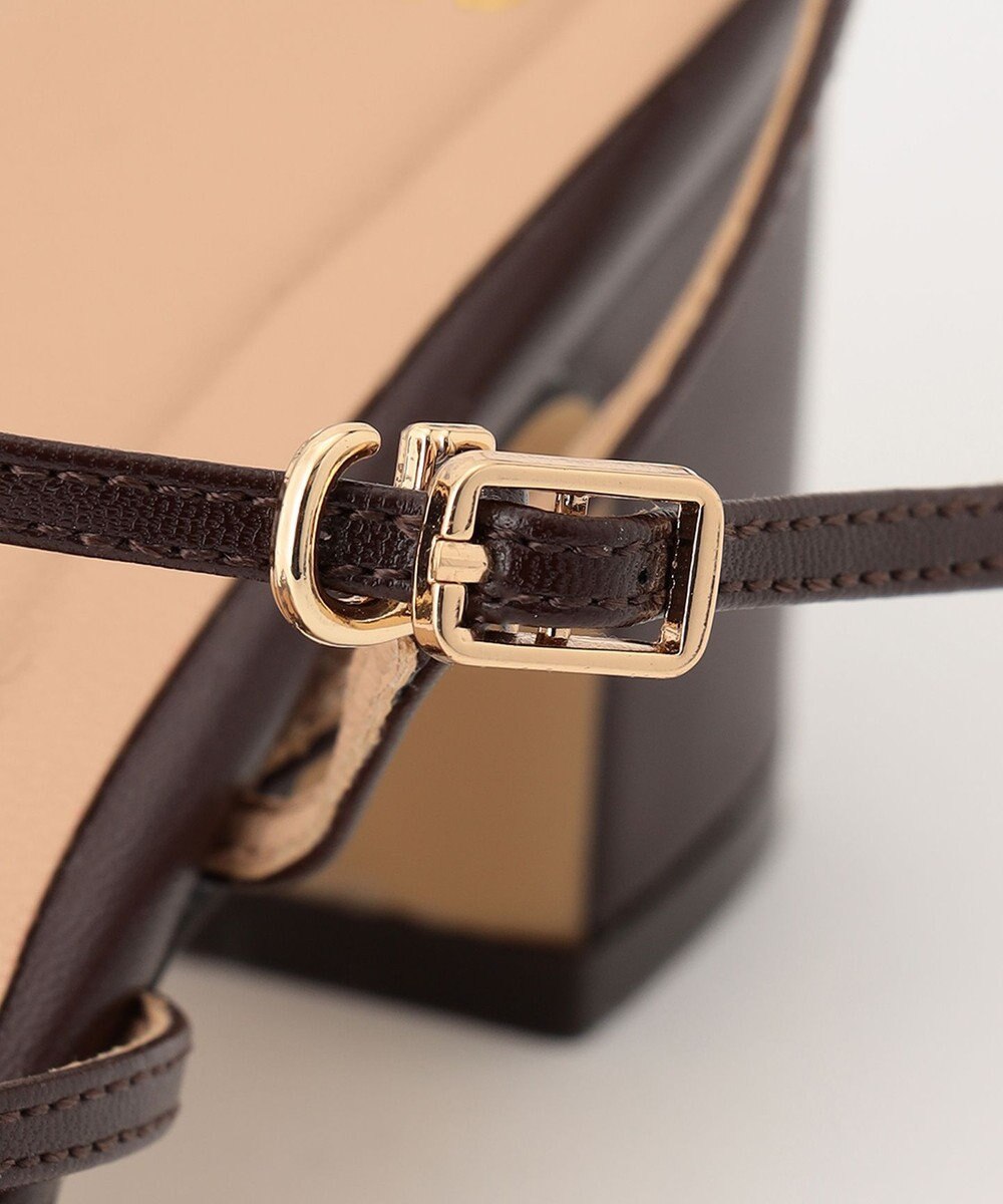 自由区 ナロー ストラップヒールサンダル 