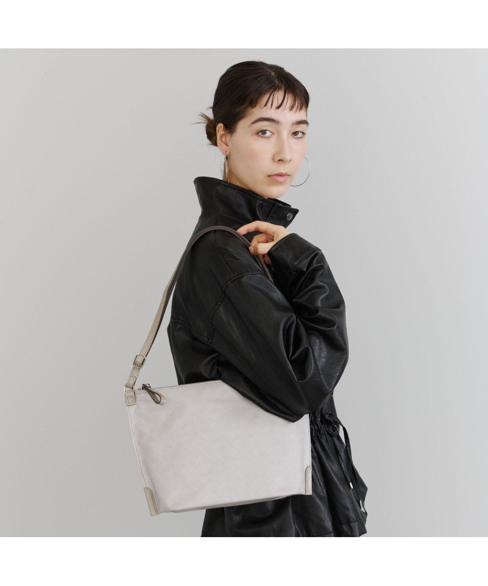 PELLE BORSA スモールサイズショルダーバッグ Tria 9222 