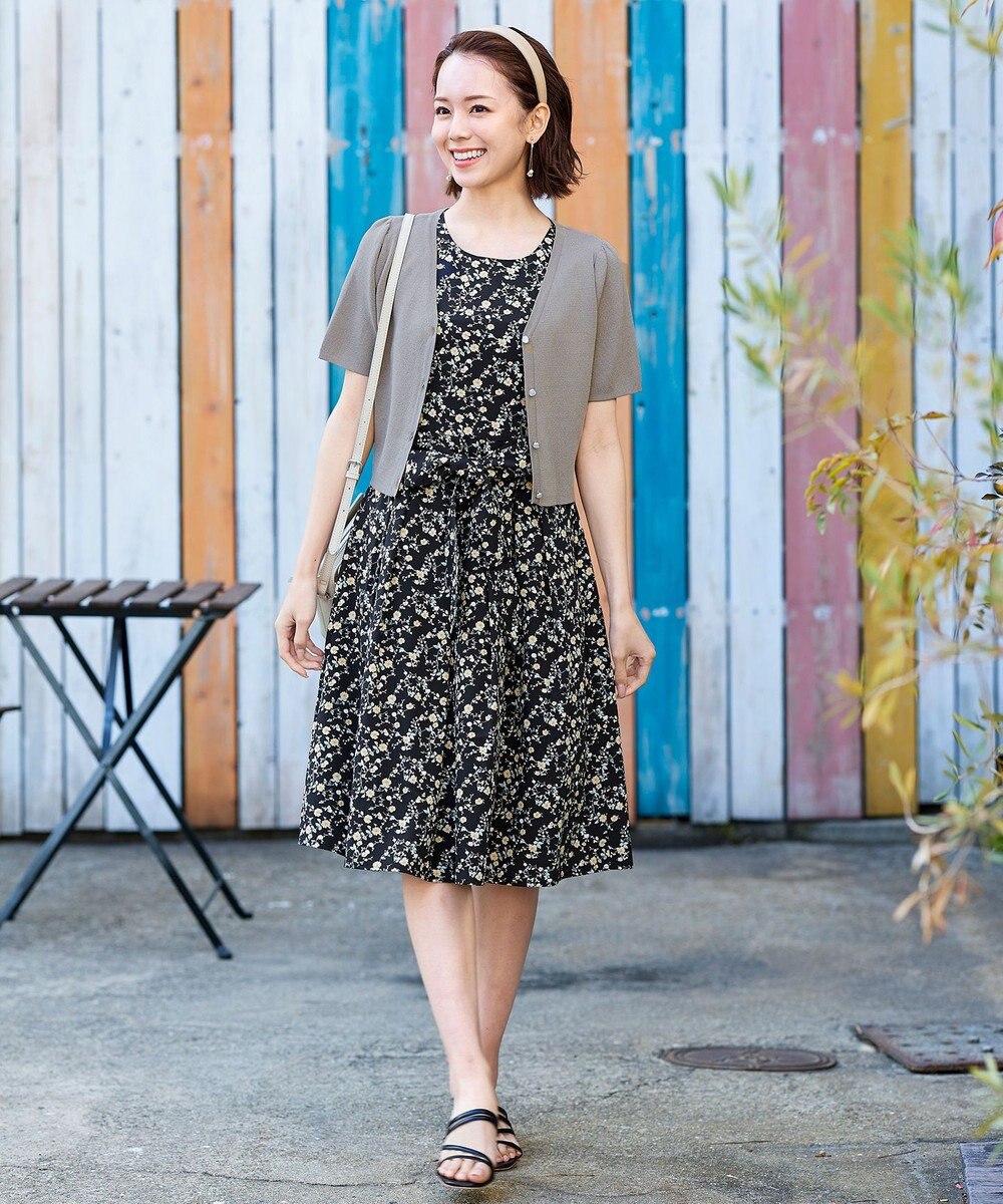 Tiaclasse 【洗える】大人華やかなノースリーブ花柄ワンピース 