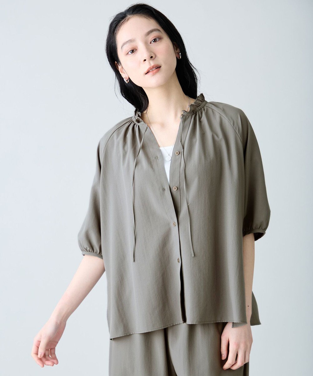 ANY 楽映えフリルネックブラウス（セットアップ着用可） 