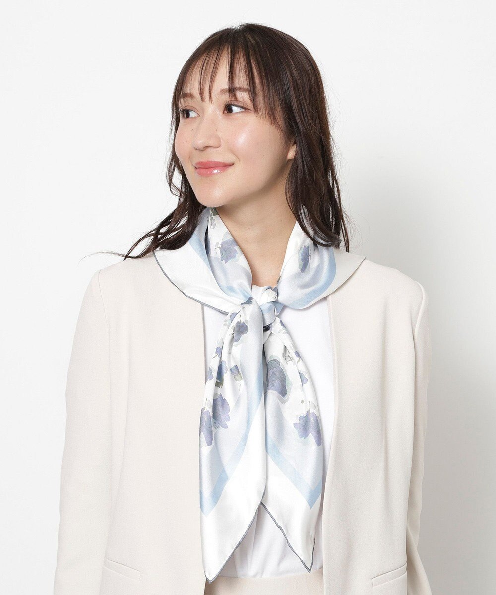 MOONBAT FURLA(フルラ)シルクツイル 水彩フラワー スカーフ 88cm×88cm 