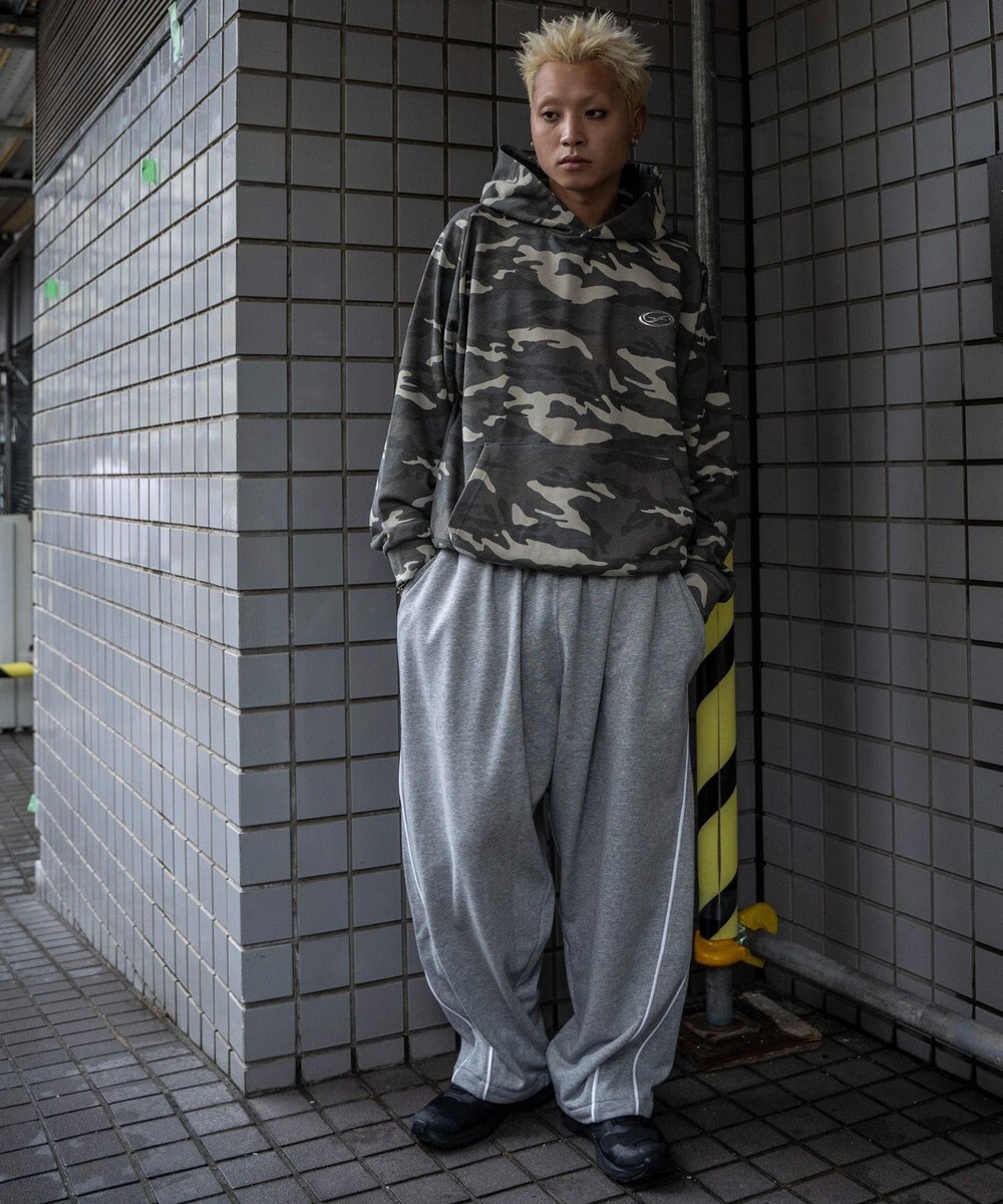 WEGO 【ユニセックス着用ITEM】パターンメタルワンポイントプルパーカー 