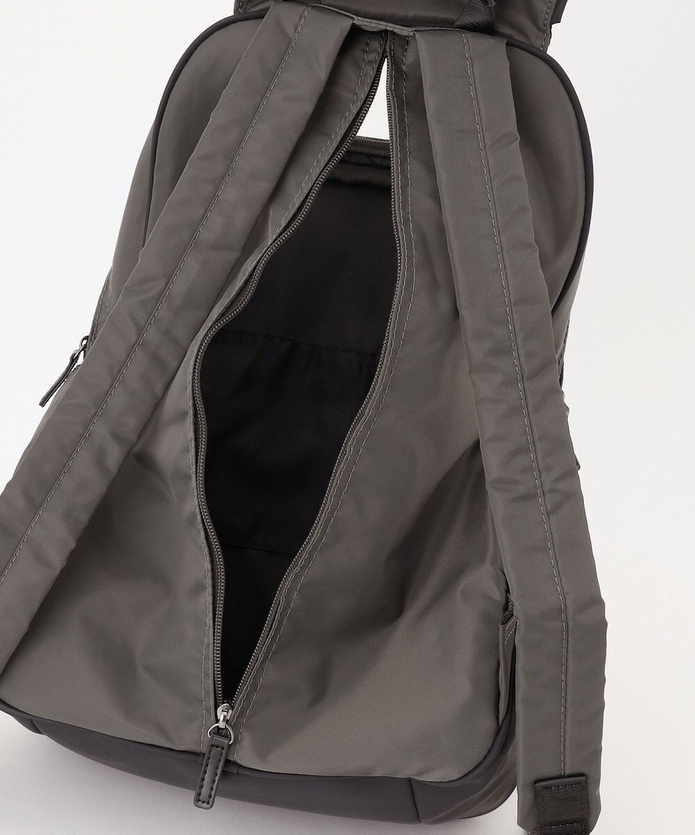 Y'SACCS 【Y’SACCS vous et】ナイロン×ポリウレタン リュック 