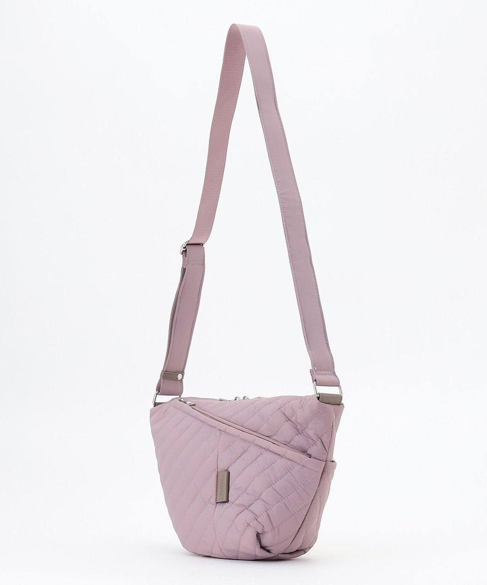 Y'SACCS ナイロンキルティングボディバッグ 