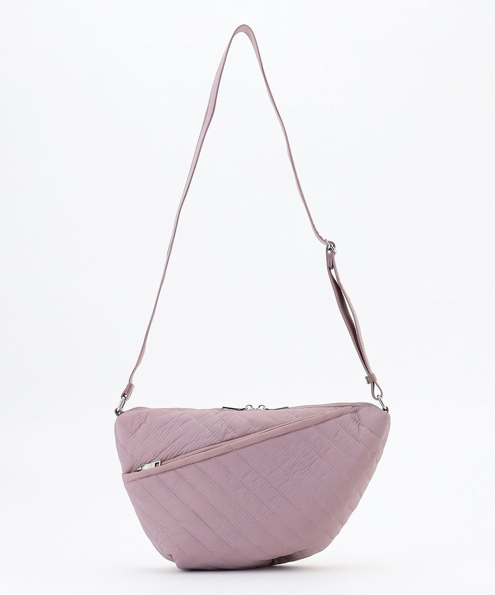 Y'SACCS ナイロンキルティングボディバッグ 