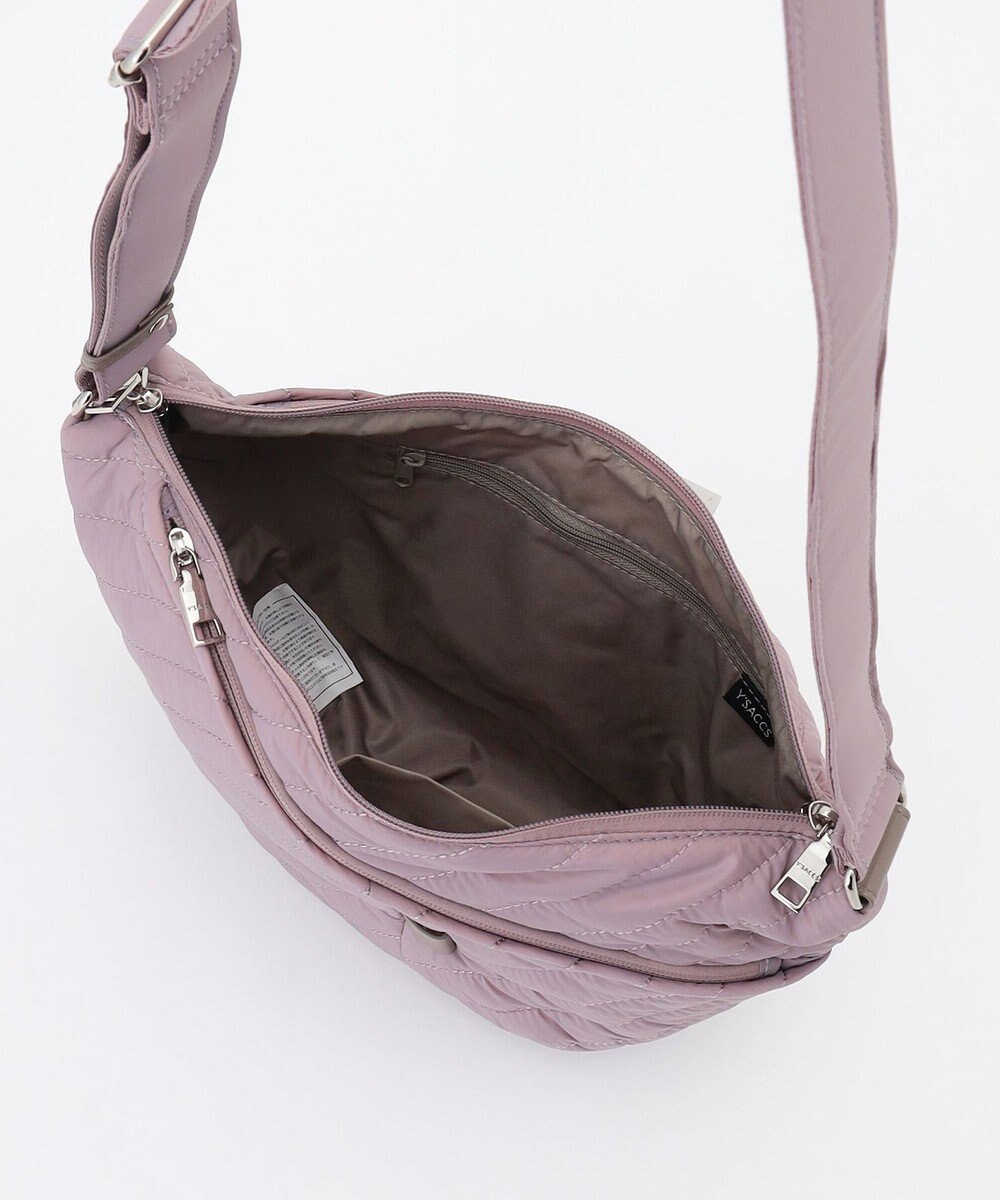 Y'SACCS ナイロンキルティングボディバッグ 