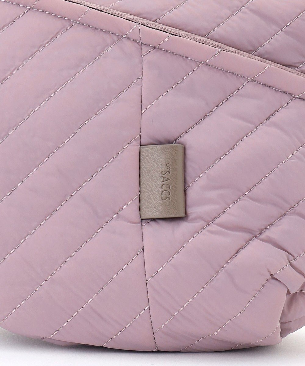 Y'SACCS ナイロンキルティングボディバッグ 