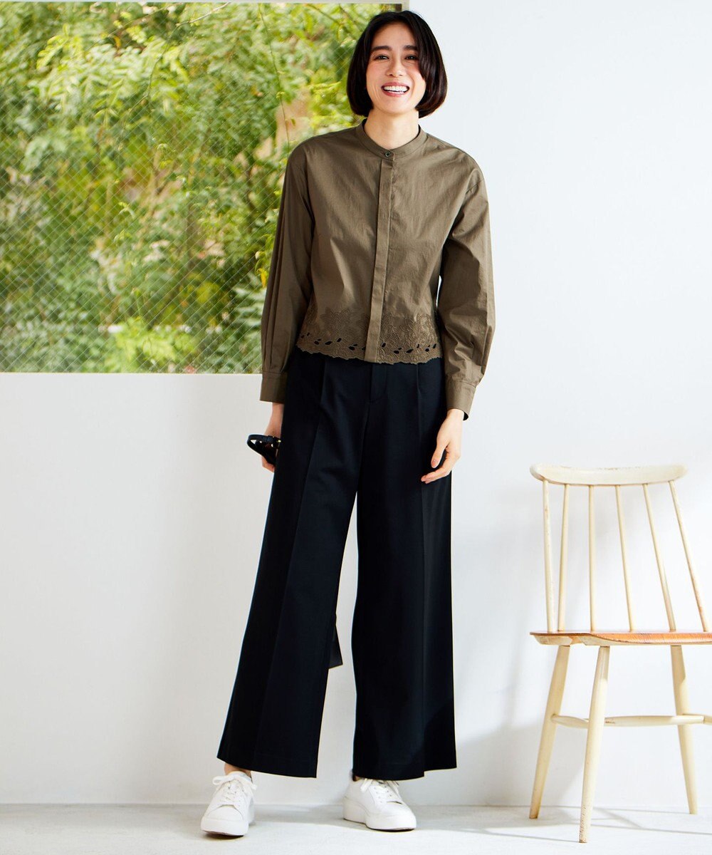 自由区 【洗える】裾刺繍エンブロイダリー ブラウス 