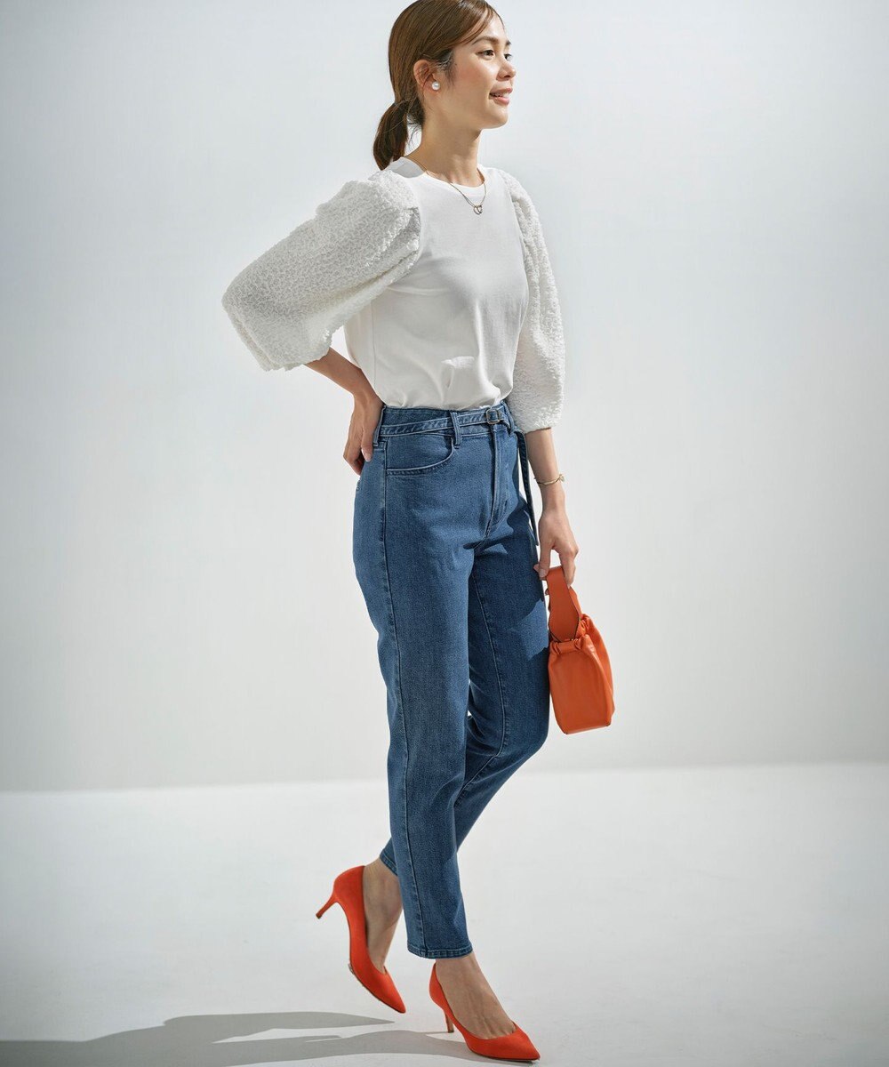 組曲 ライトデニム ベルト付きストレートパンツ 