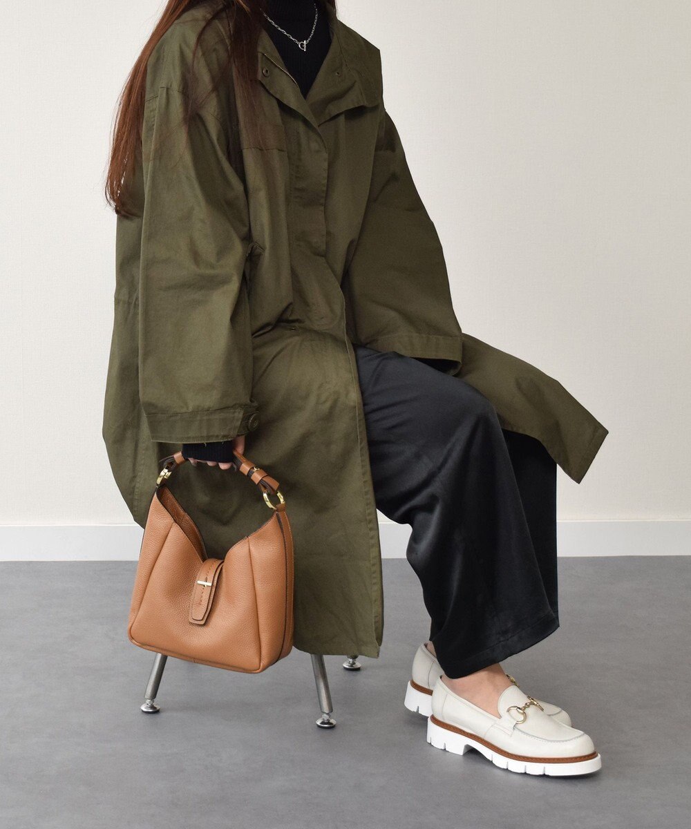 INTER-CHAUSSURES 【LORISTELLA】シュリンクレザーホーボーバッグ 