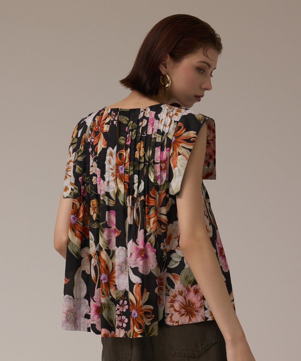 GRACE CONTINENTAL フラワープリントタックブラウス 