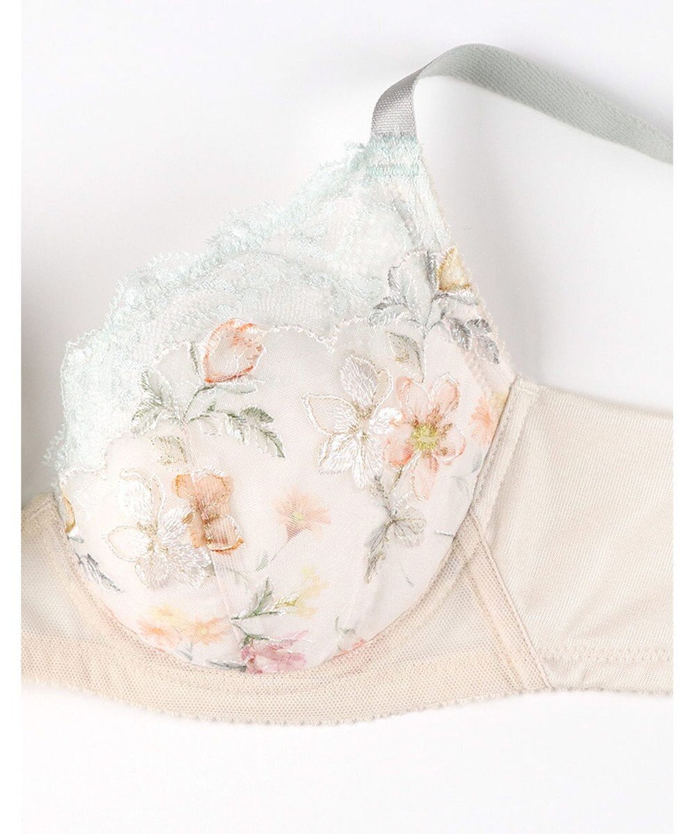 WACOAL 【小さく見せるブラ】 レーシィ ブラジャー 着やせ効果 コンパクトにメイク バストの突出をおさえる 背中の段差を軽減 大きいサイズ レディース BRB453 /ワコール 