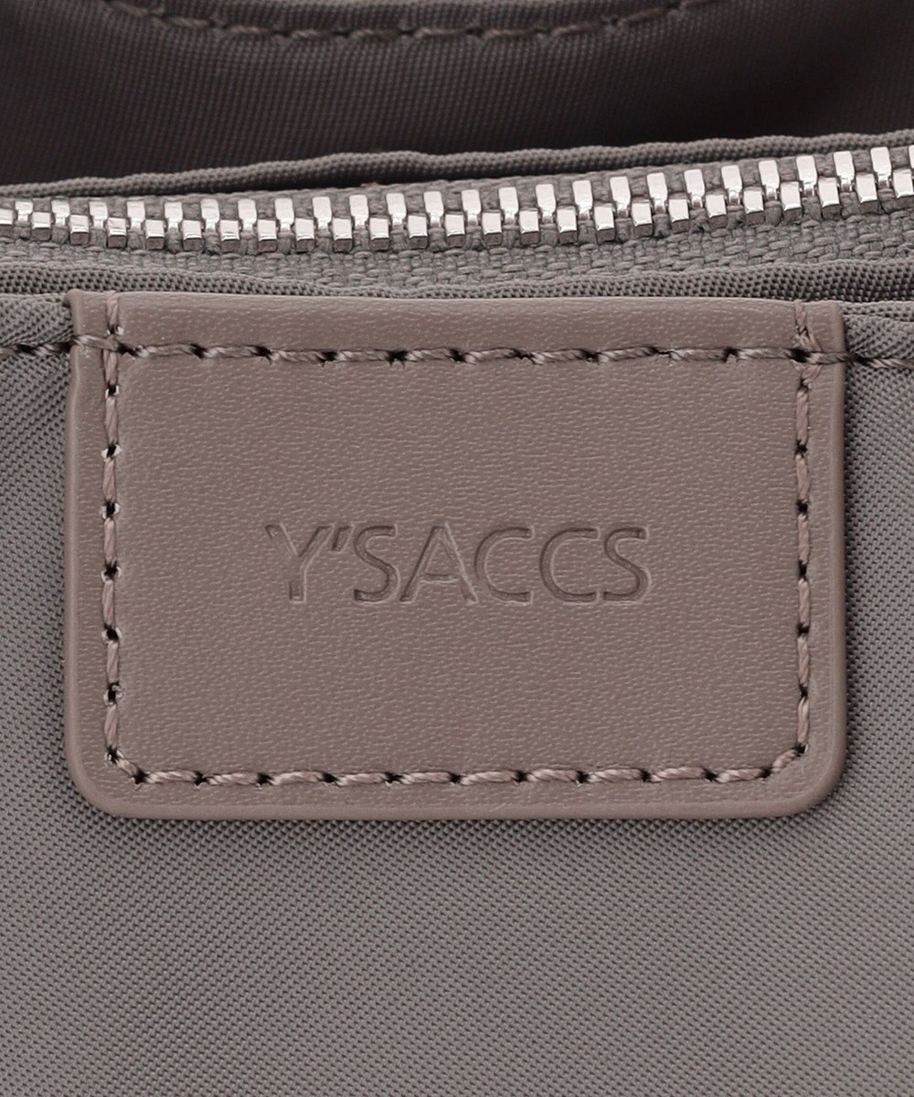 Y'SACCS スクエアすっきりトート SSサイズ 