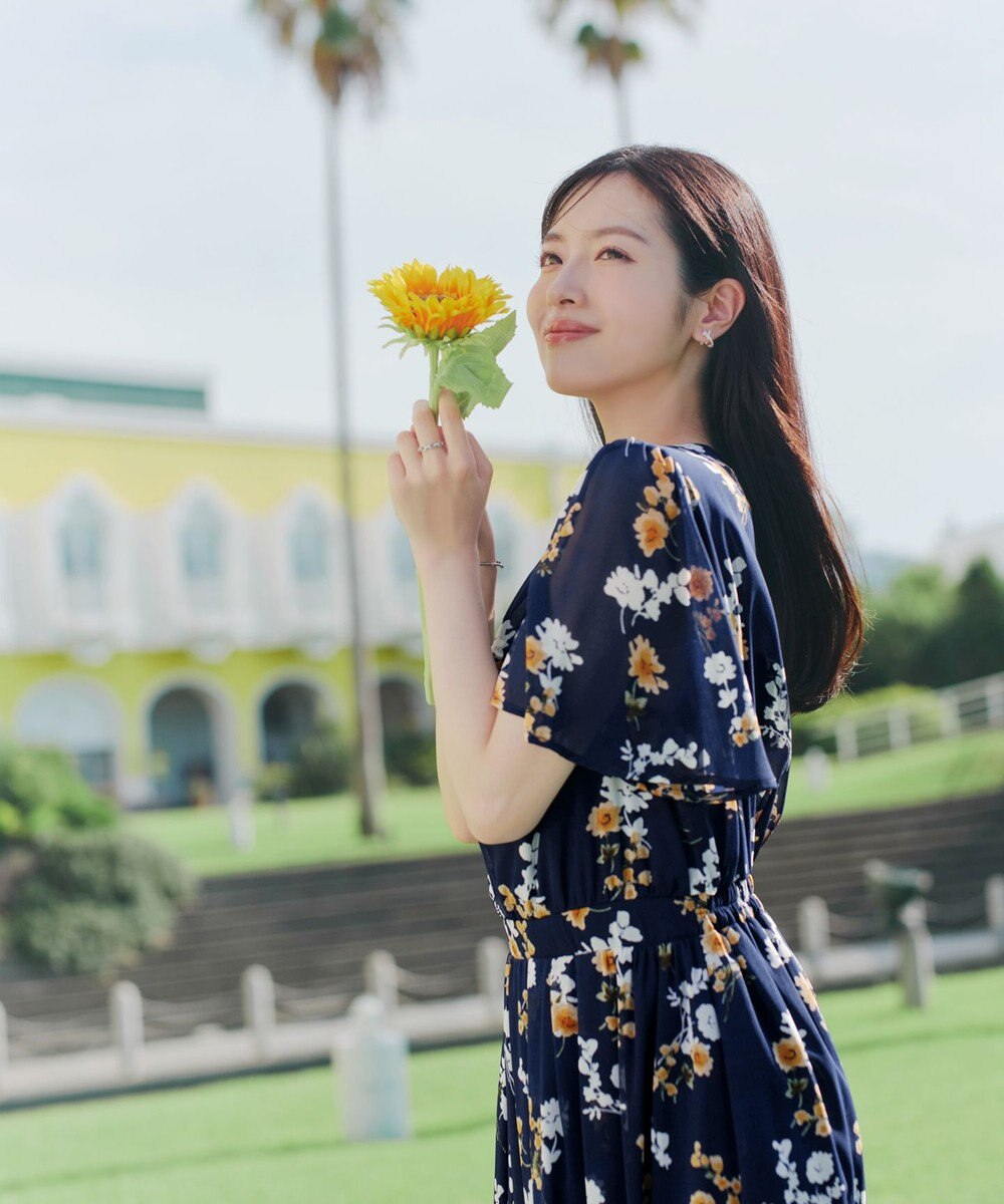 Tiaclasse 大花柄シフォンワンピース 