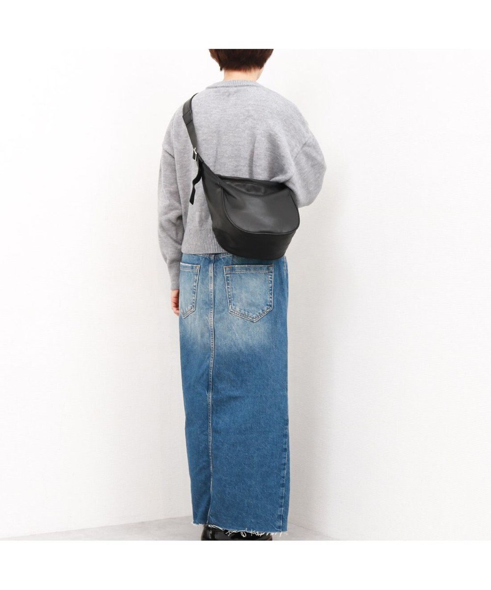 UNBILLION カシュカシュ cachecache / レザータッチソフトショルダーバッグ 