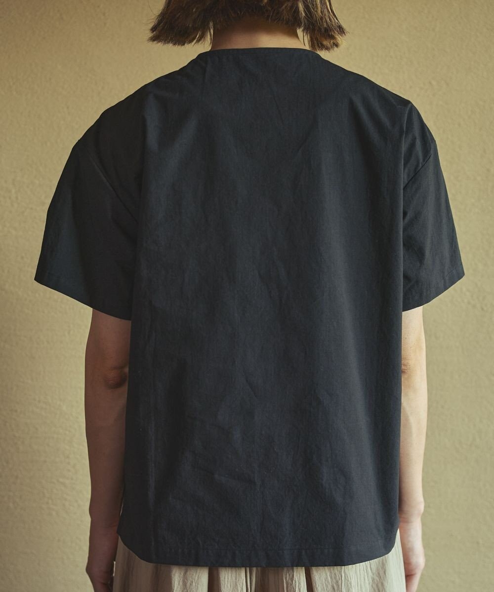 muuc ジャスミン刺繍半袖プルオーバー〈日本製・上質な天然素材・遠州織物〉〈繊細なオリジナル花刺繍〉〈ゆったりフリーサイズ〉〈上品な大人の布帛Tシャツ〉 