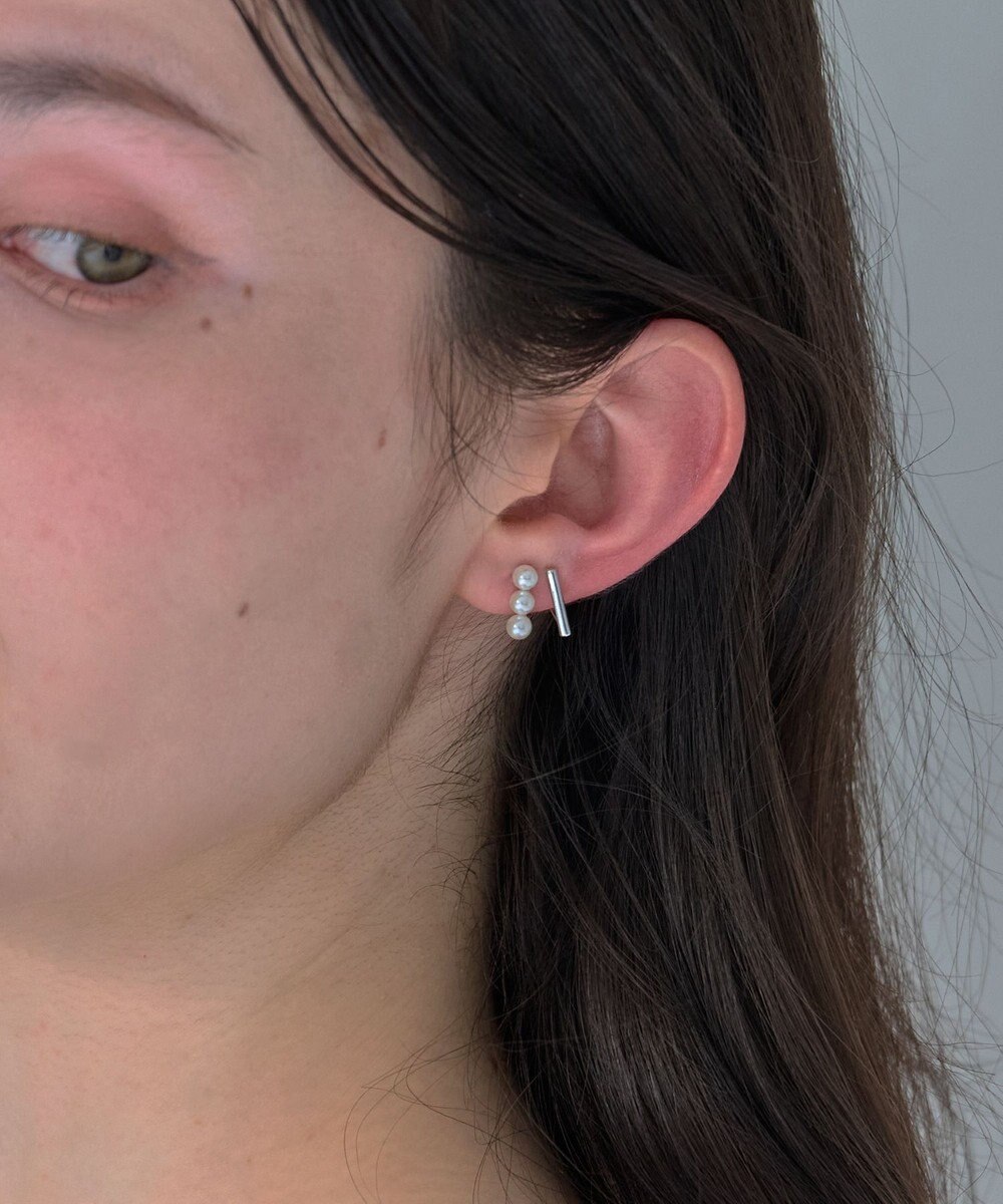 Phoebe 【痛くないシリーズ/金属アレルギー対応】ダブルデコレイトパールライトフィットイヤリング　シルバー 