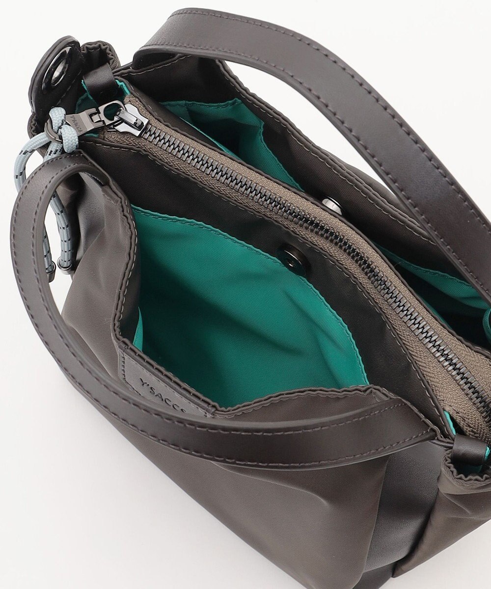 Y'SACCS 【大人のおしゃれ手帖10月号掲載】市川実和子×Y'SACCS　ナイロンすっきりミニマムトート 