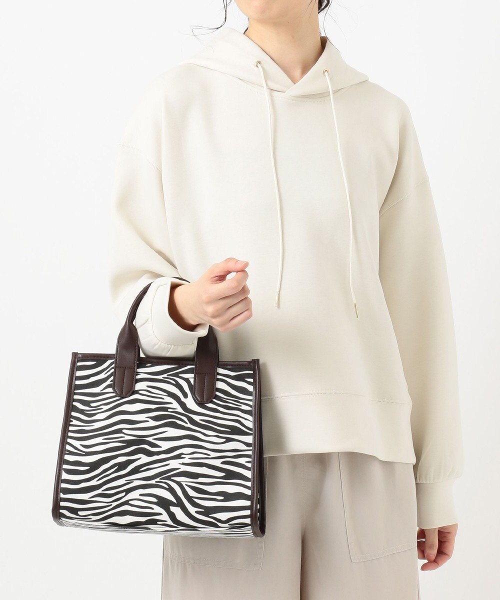 ANY キャンバススクエア トート 