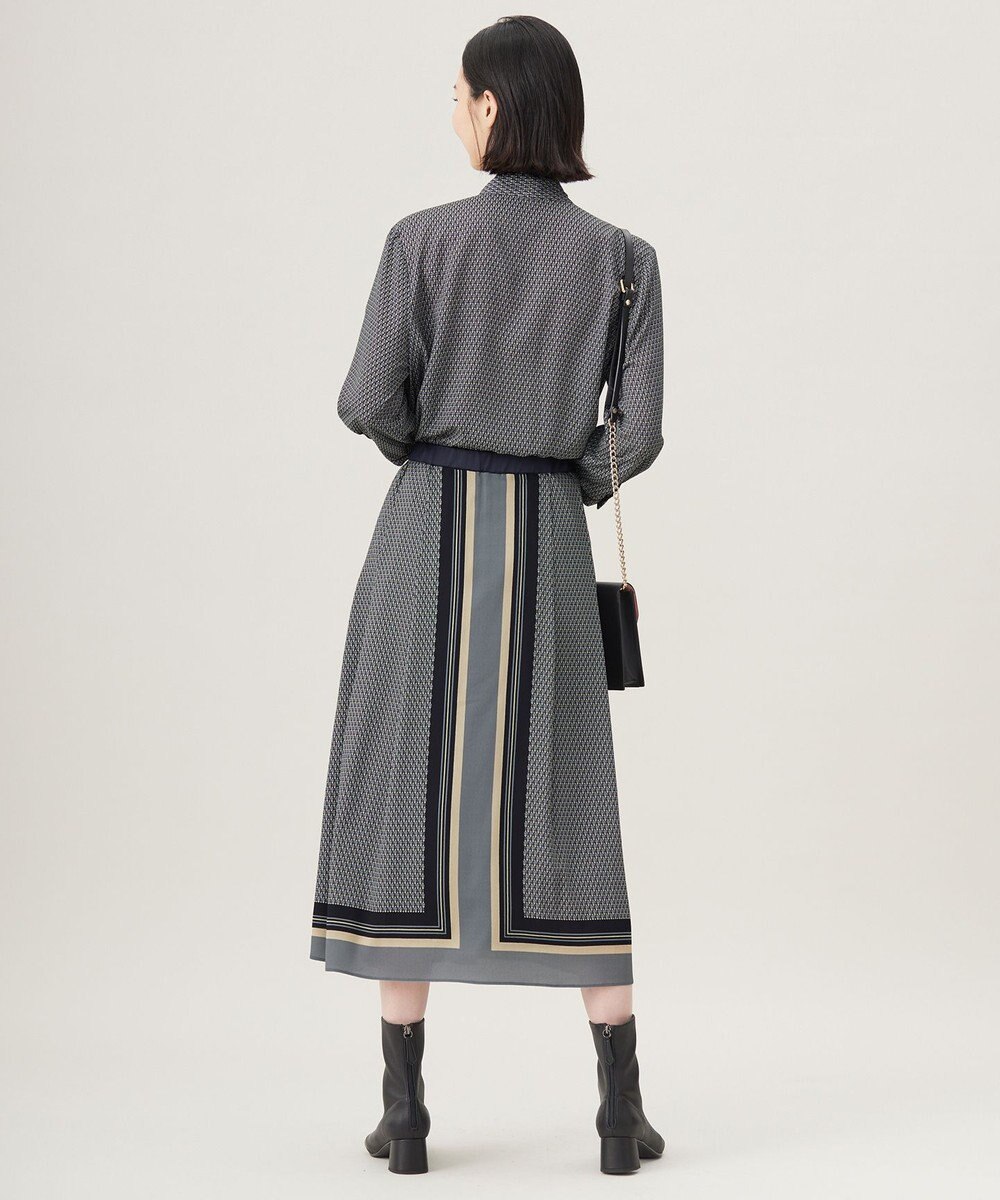 自由区 【洗える】ジオメトリックハートプリント ブラウス 