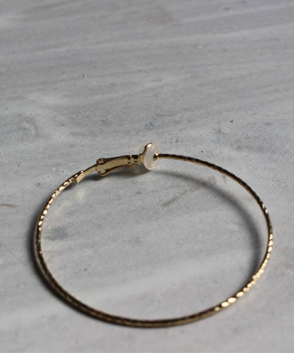 Phoebe ≪雑誌掲載商品≫ツイストラインフープイヤリング　ゴールド 