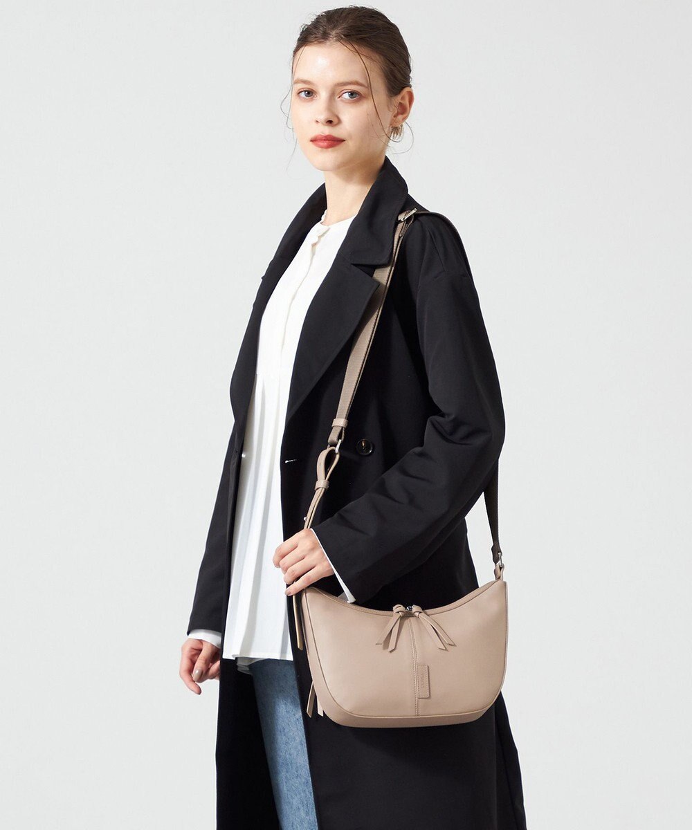 Y'SACCS イタリアンシープ　マルチポーチ付き　ホーボーバッグ 