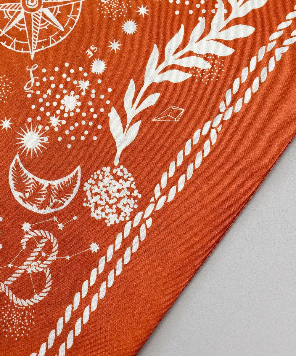 AURORA Beaurance （ビューランス）シルクツイル トライアングルスカーフ(リング付き) 