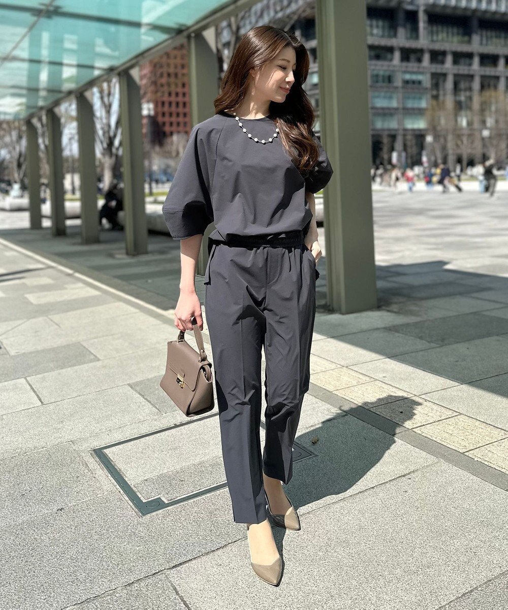 UNFILO FINE MOVE テーパードパンツ 