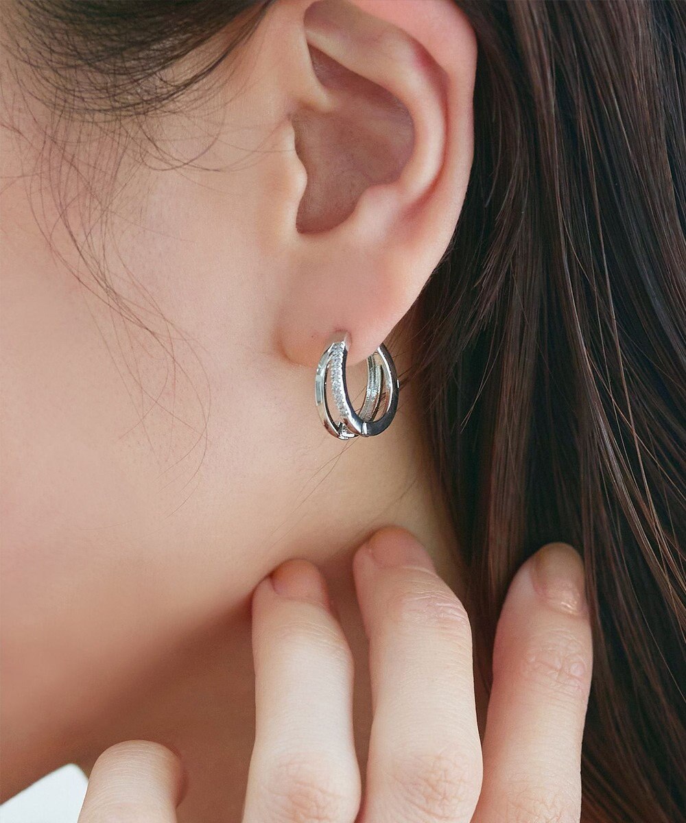 Tiaclasse 【金属アレルギー対応／選べる2種類】ラインピアス 