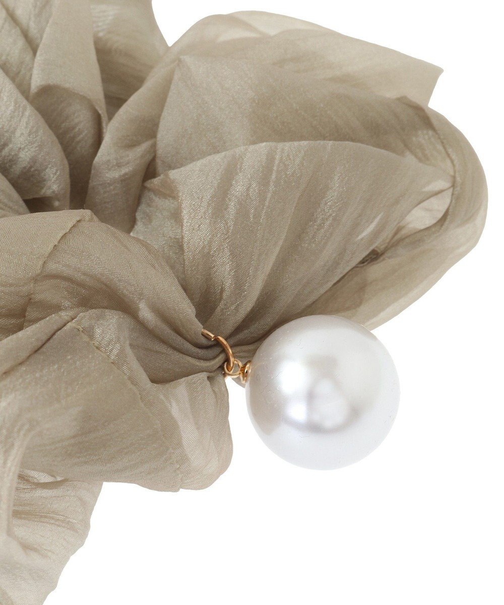 Green Parks ・ＨＡＬＦ　ＴＩＭＥ　大粒パール付きヘアシュシュ 