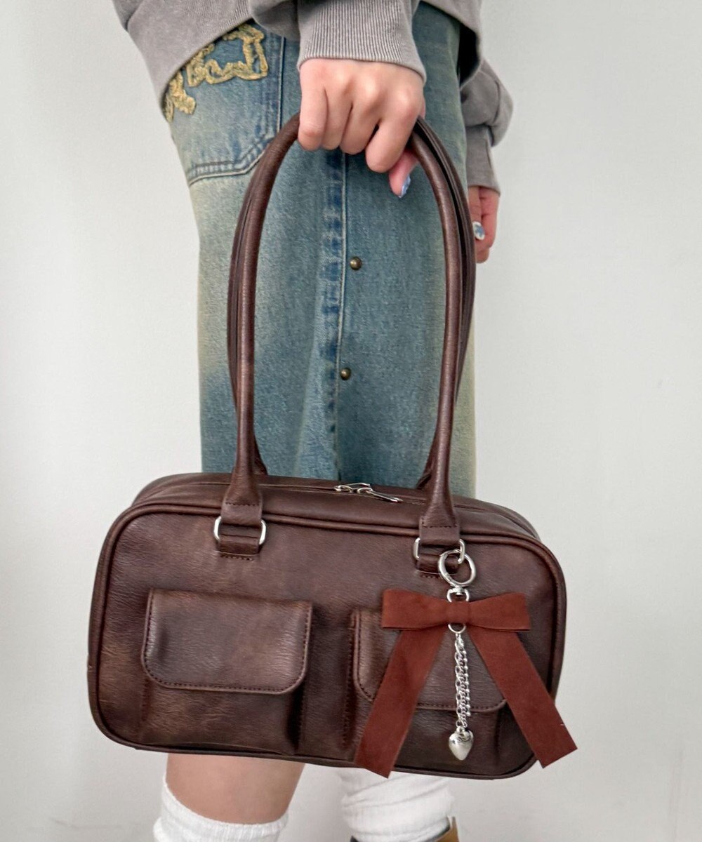 WEGO チャーム付きスクエアボストンバッグ 