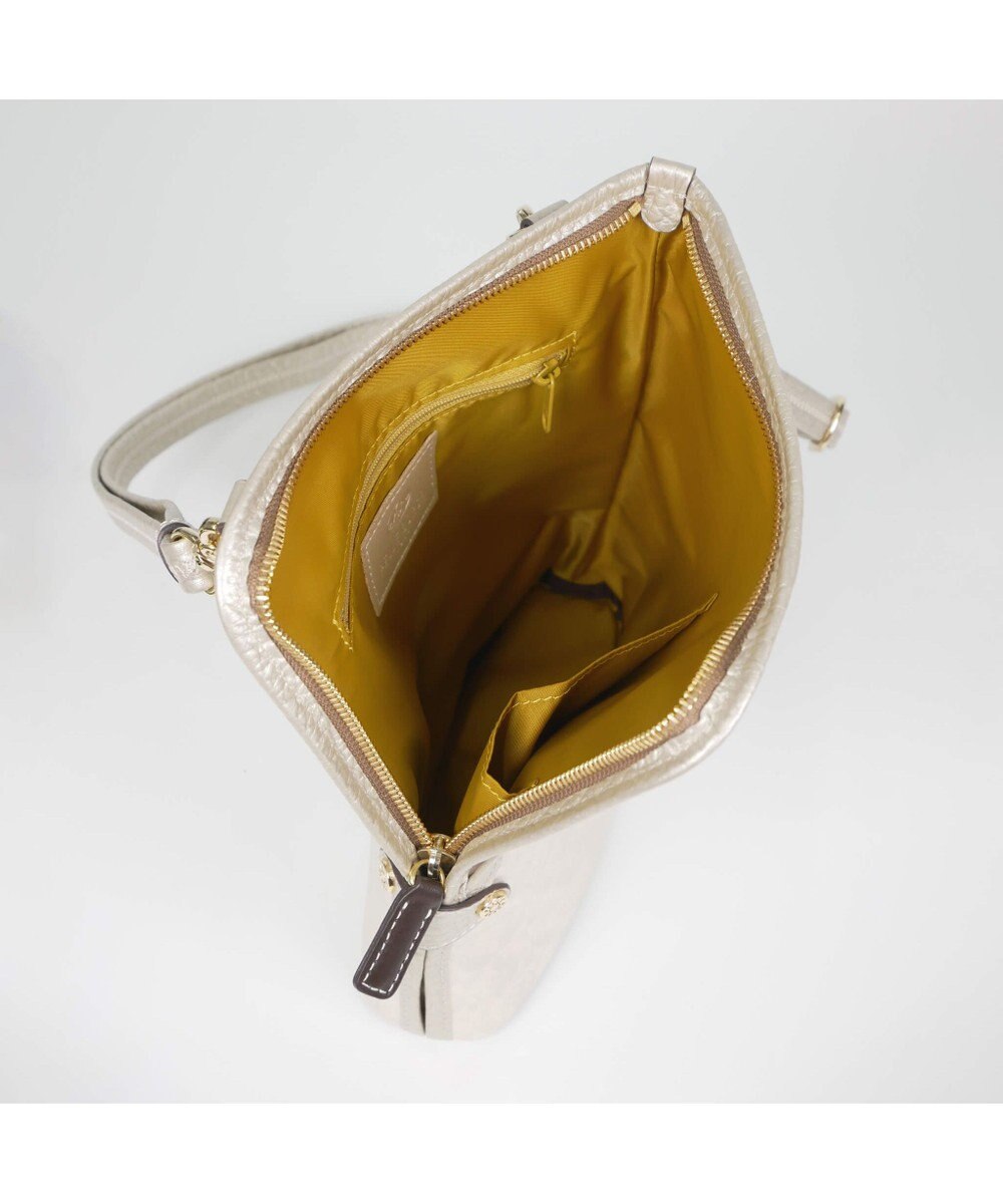 PELLE BORSA 縦型ポシェット Alive アライブ 4437 