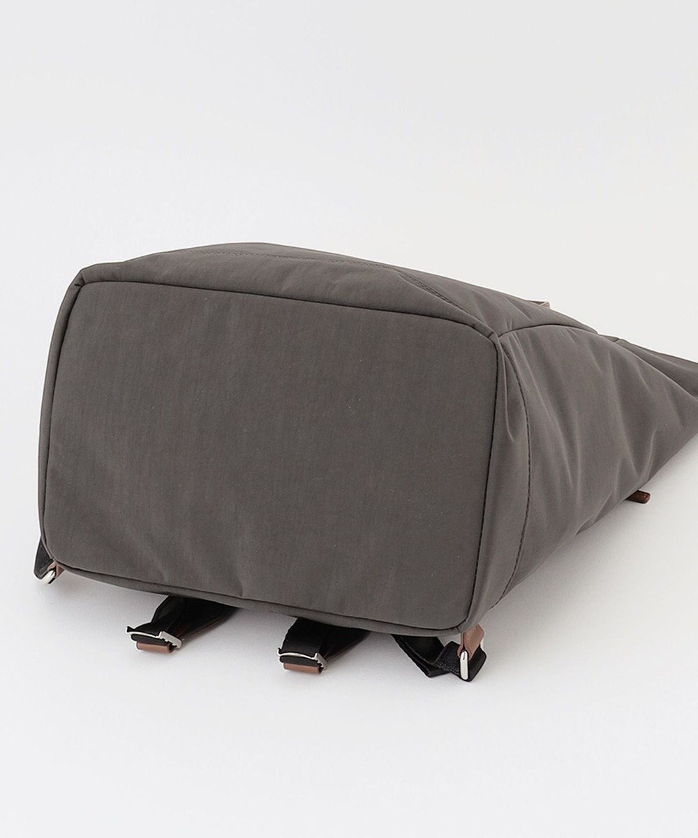 Y'SACCS 【リサイクルナイロン×カウレザー】ナチュラルデイパック 