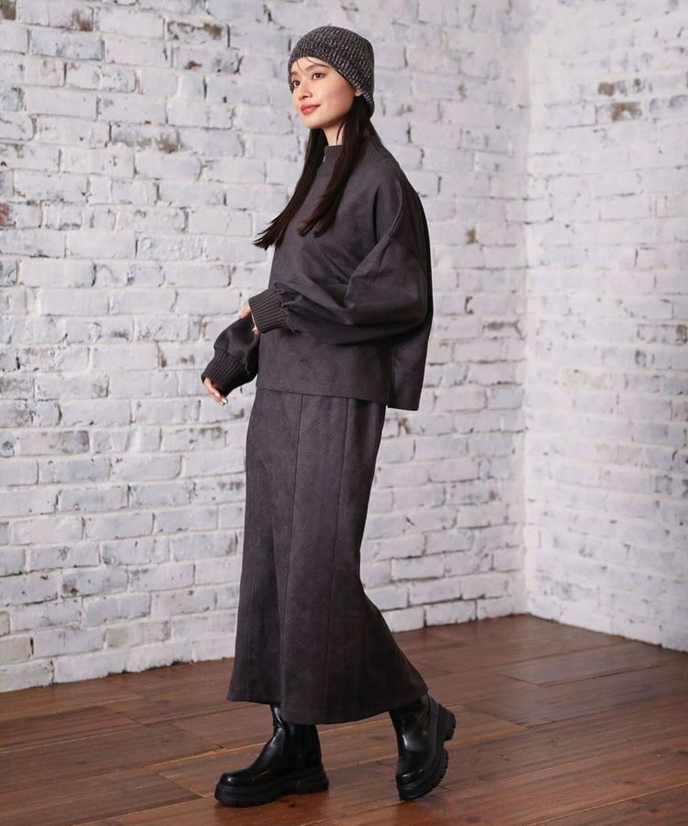 Green Parks ・ＥＬＥＮＣＡＲＥ　ＤＵＥ　エンボスプルオーバー 