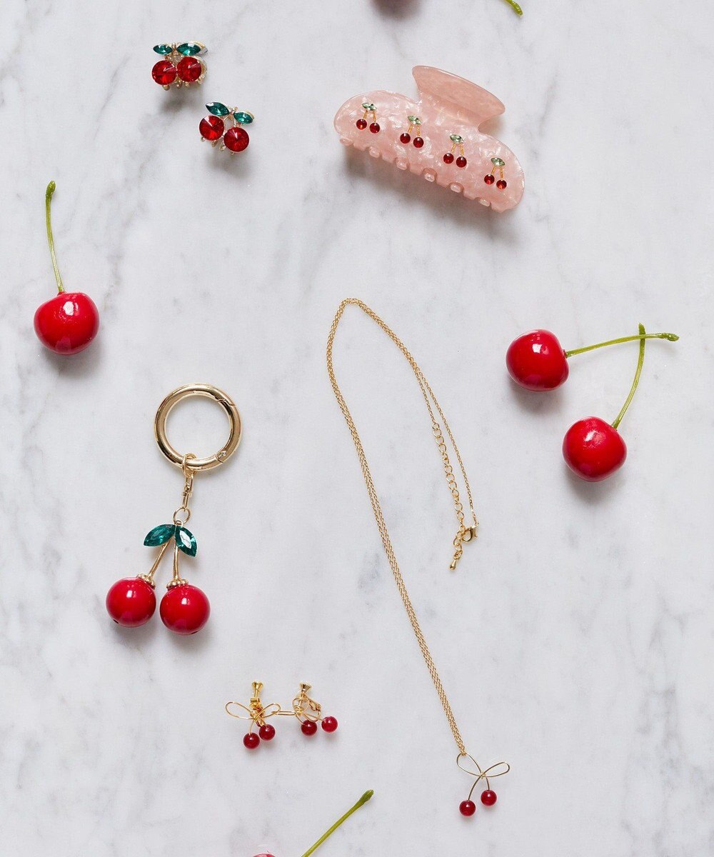 Maison de FLEUR チェリーネックレス 