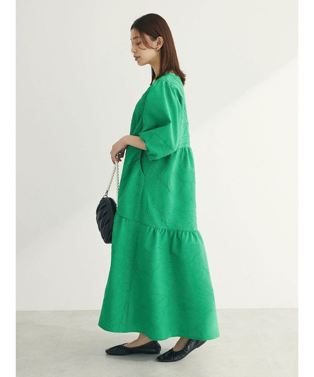 Green Parks ■ＥＳＣＡＲ　エンボスティアードワンピース 