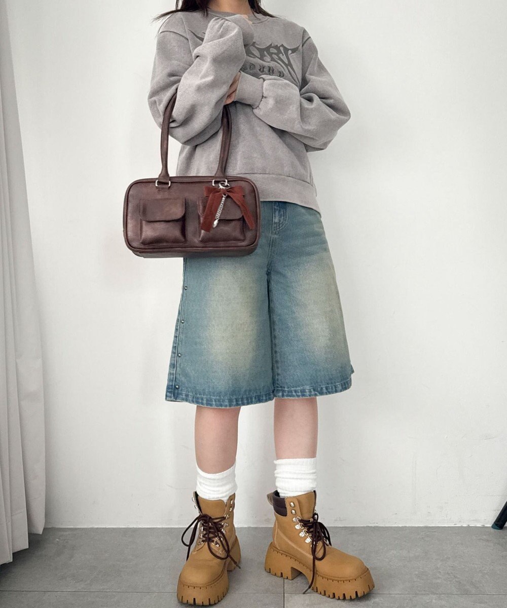 WEGO チャーム付きスクエアボストンバッグ 