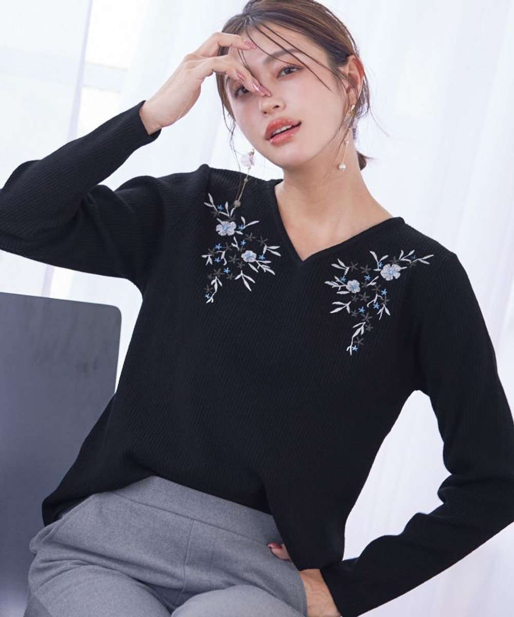 Tiaclasse 【洗える】刺繍リブニットトップス 