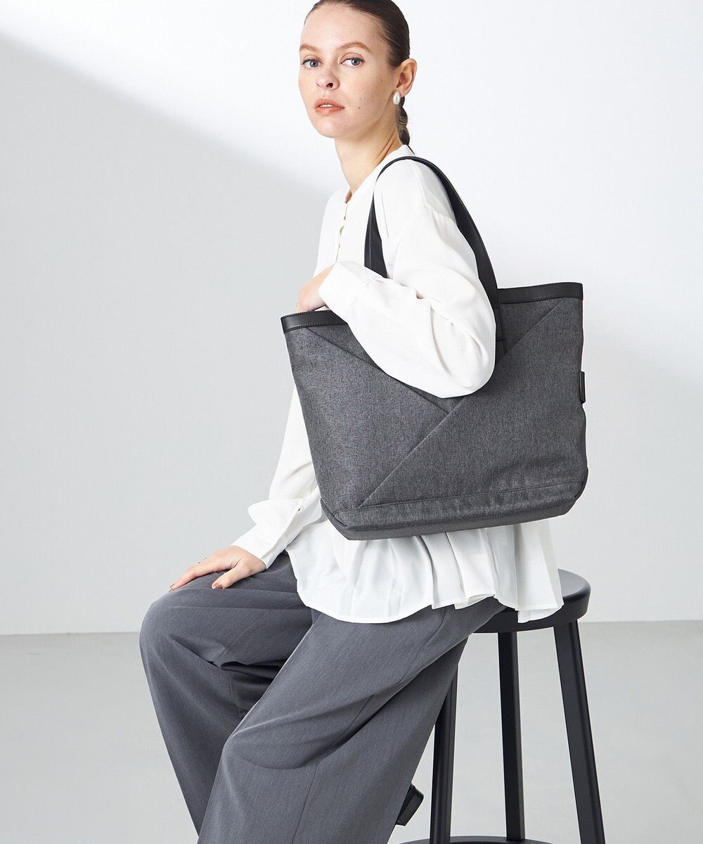 Y'SACCS リネンライク　イニシャルトート　Mサイズ 