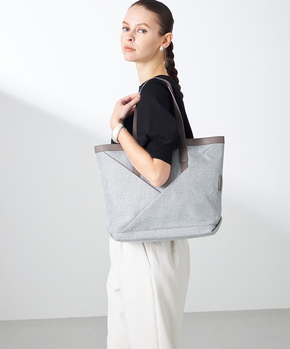 Y'SACCS リネンライク　イニシャルトート　Mサイズ 