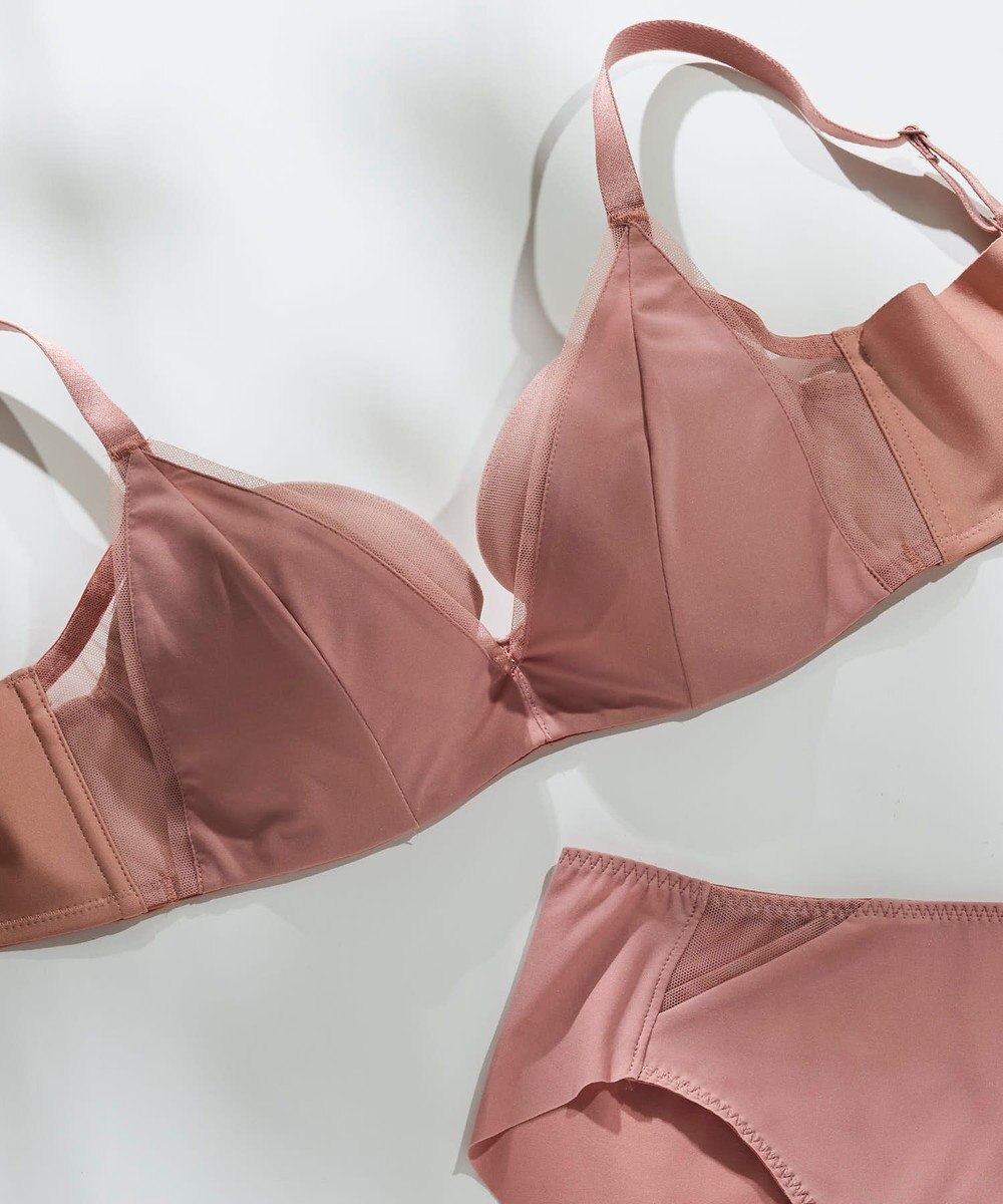 une nana cool 【脇高で背中スムージングブラジャー】さあわたし シンプル 