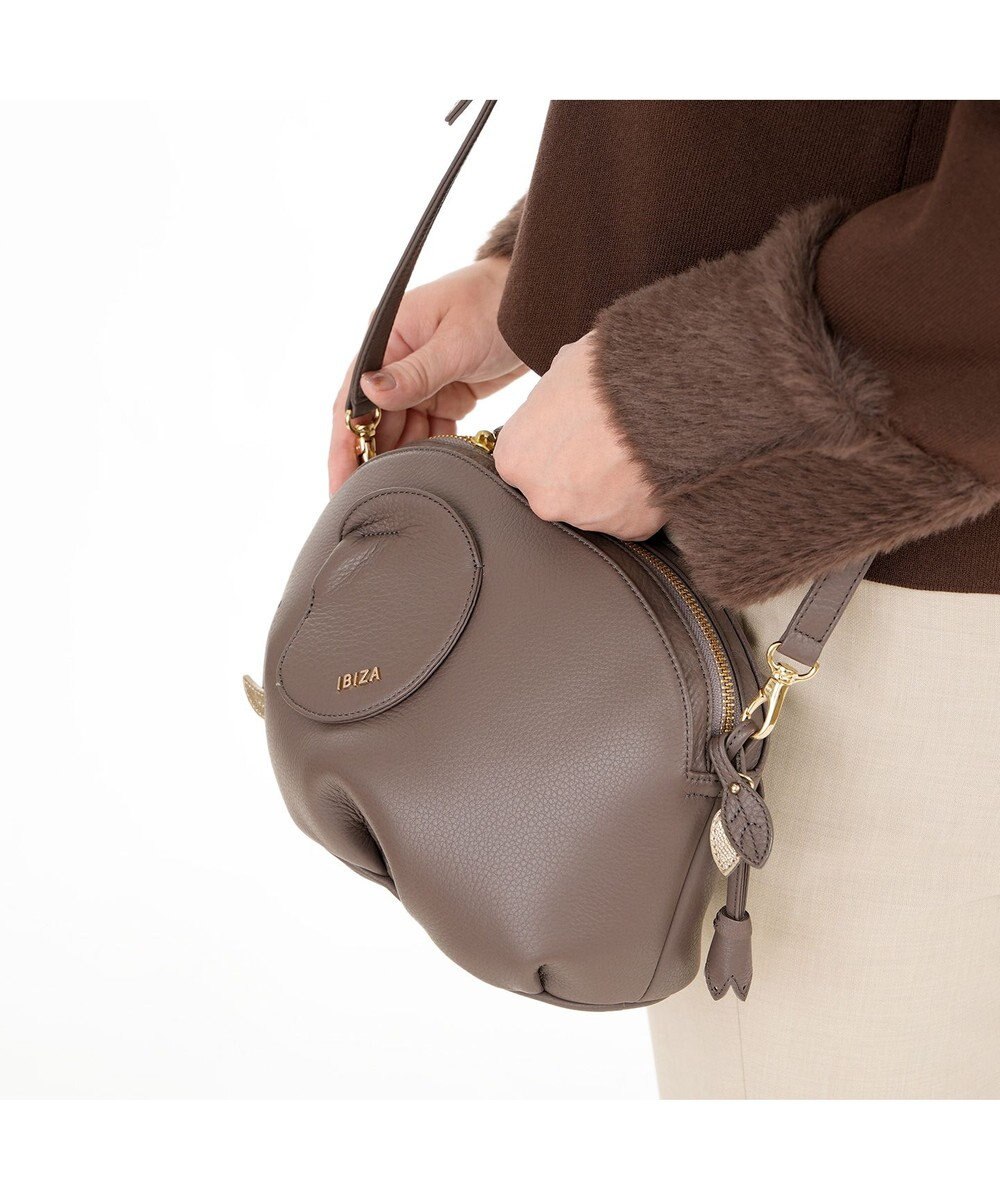 IBIZA アニマーダ　牛革　ショルダーバッグ（ゾウ） 