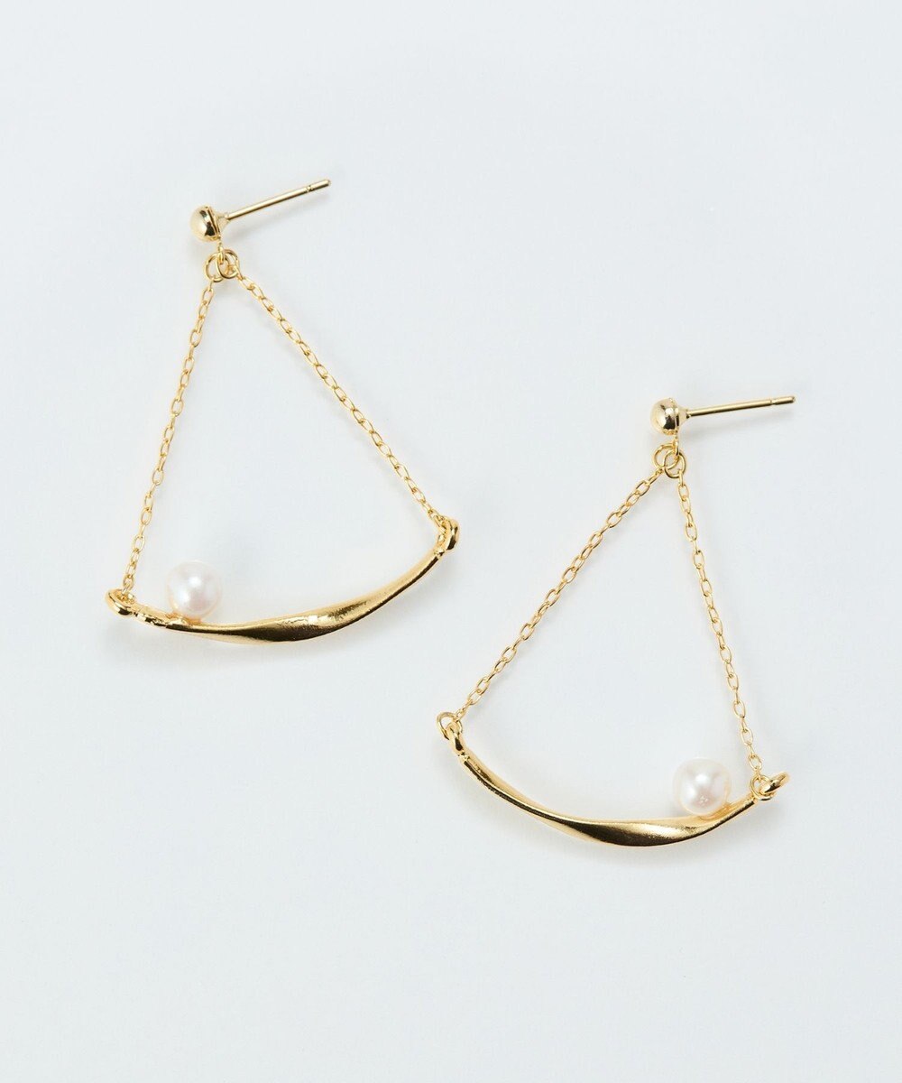 Phoebe 【金属アレルギー対応】スライヴパールトライアングルピアス　ゴールド/ニッケルフリー 