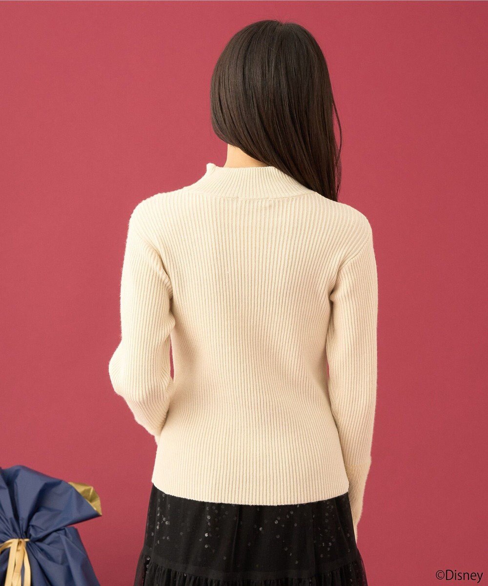 earth music&ecology Ｄｉｓｎｅｙ／フィガロ刺繍袖フェザーニット 