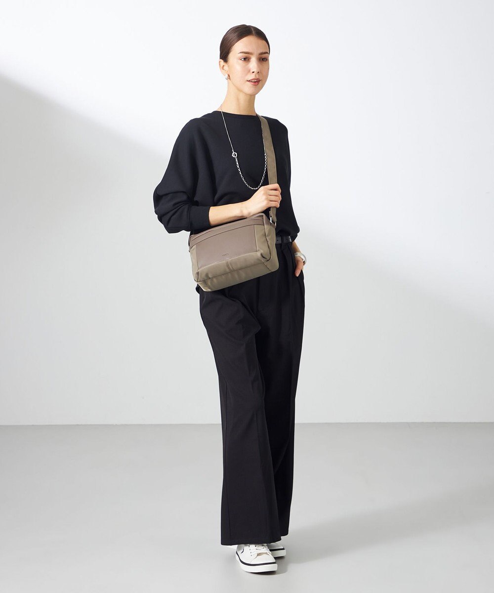 Y'SACCS ブロックモチーフショルダー 