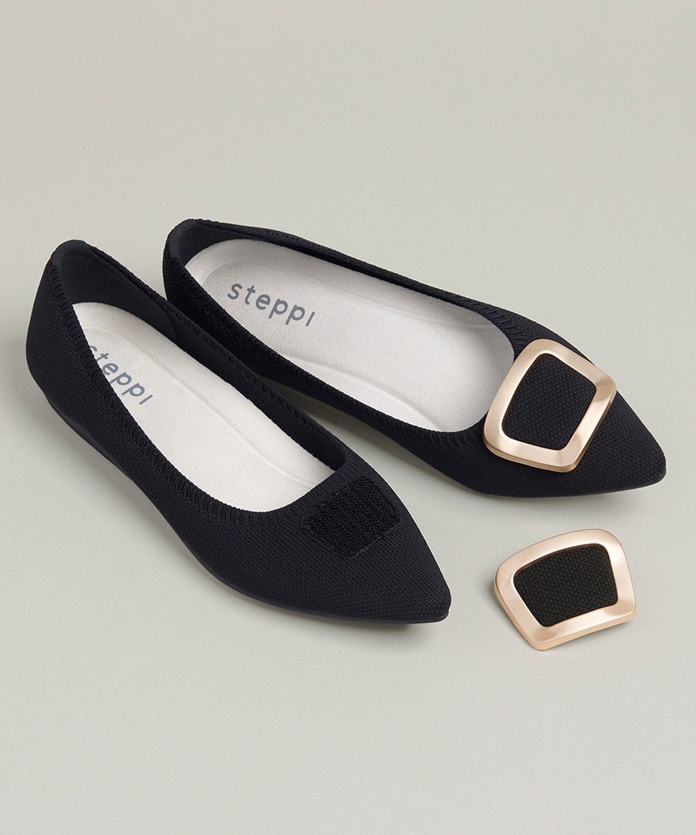steppi バックル付き ポインテッド パンプス 