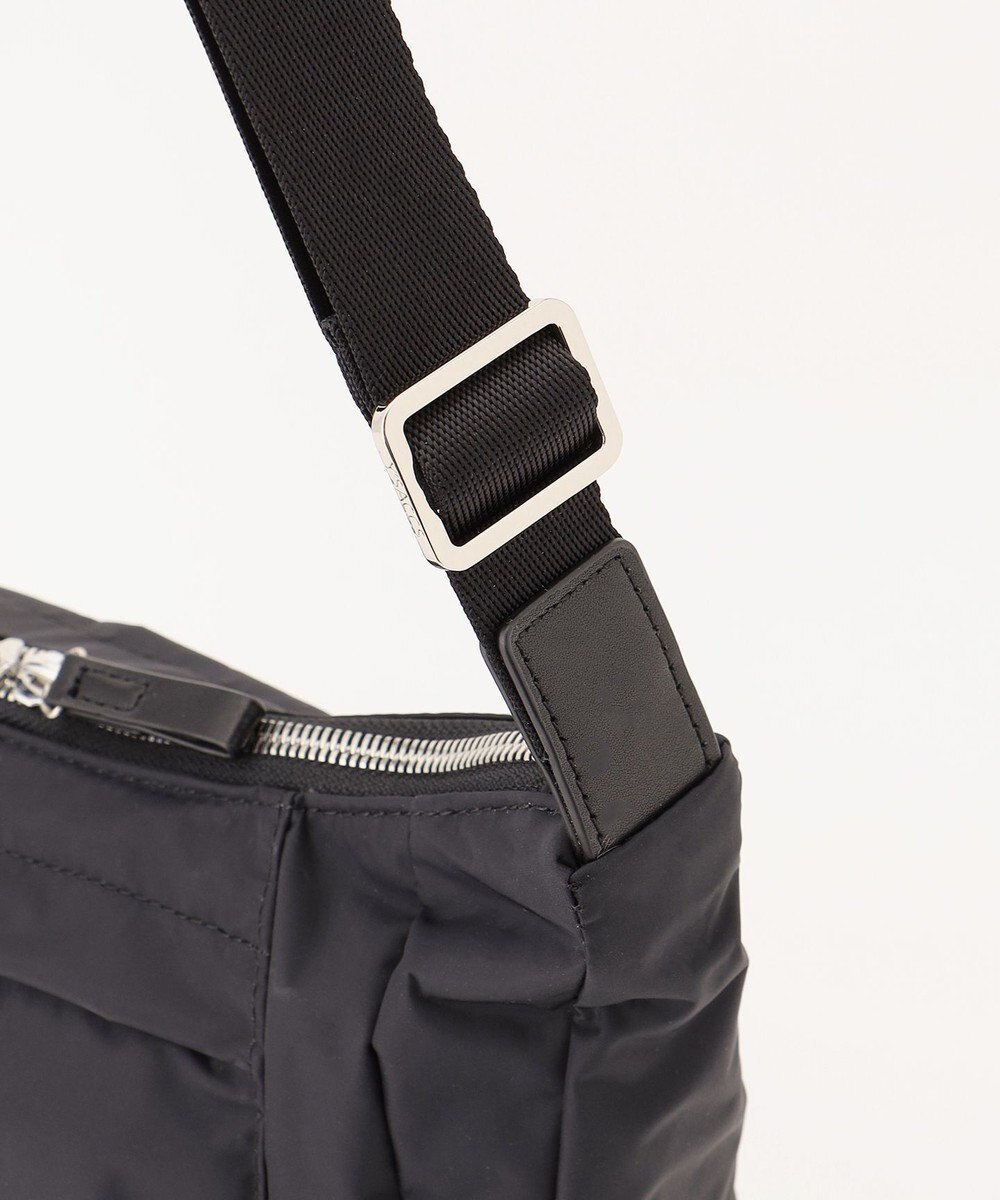 Y'SACCS カーゴポケット　ショルダーバッグ 