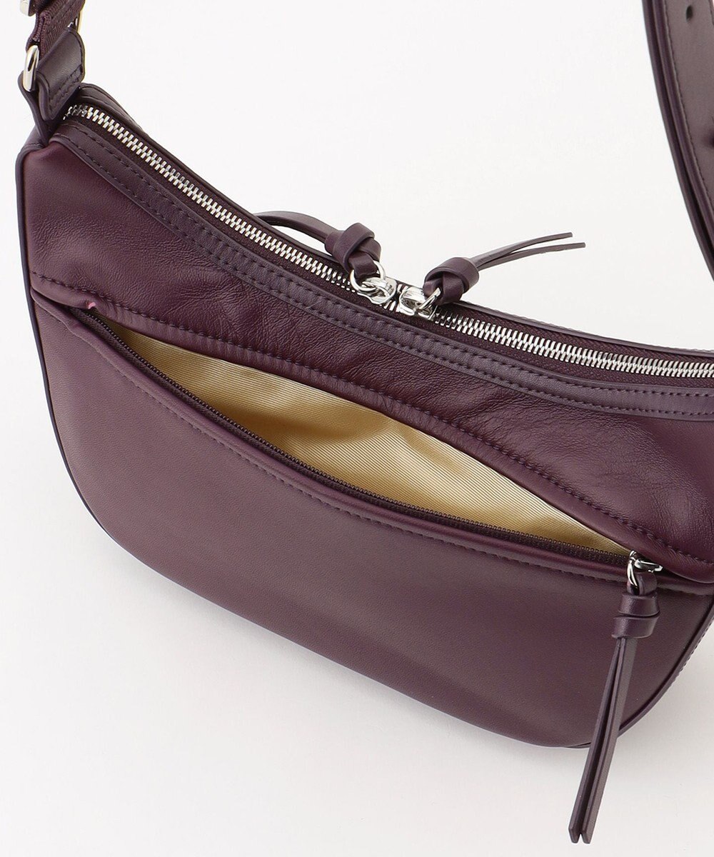 Y'SACCS イタリアンシープ　マルチポーチ付き　ホーボーバッグ 