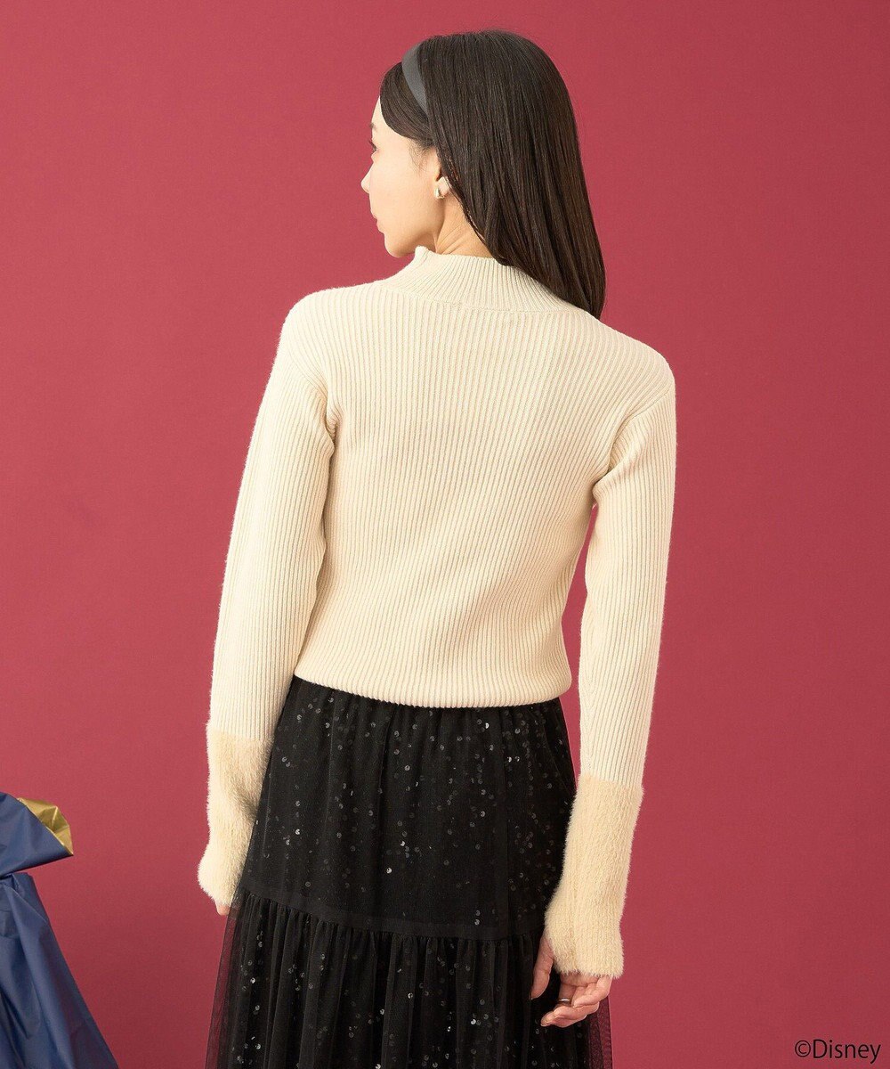 earth music&ecology Ｄｉｓｎｅｙ／フィガロ刺繍袖フェザーニット 