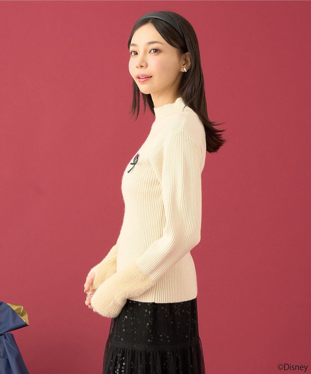 earth music&ecology Ｄｉｓｎｅｙ／フィガロ刺繍袖フェザーニット 